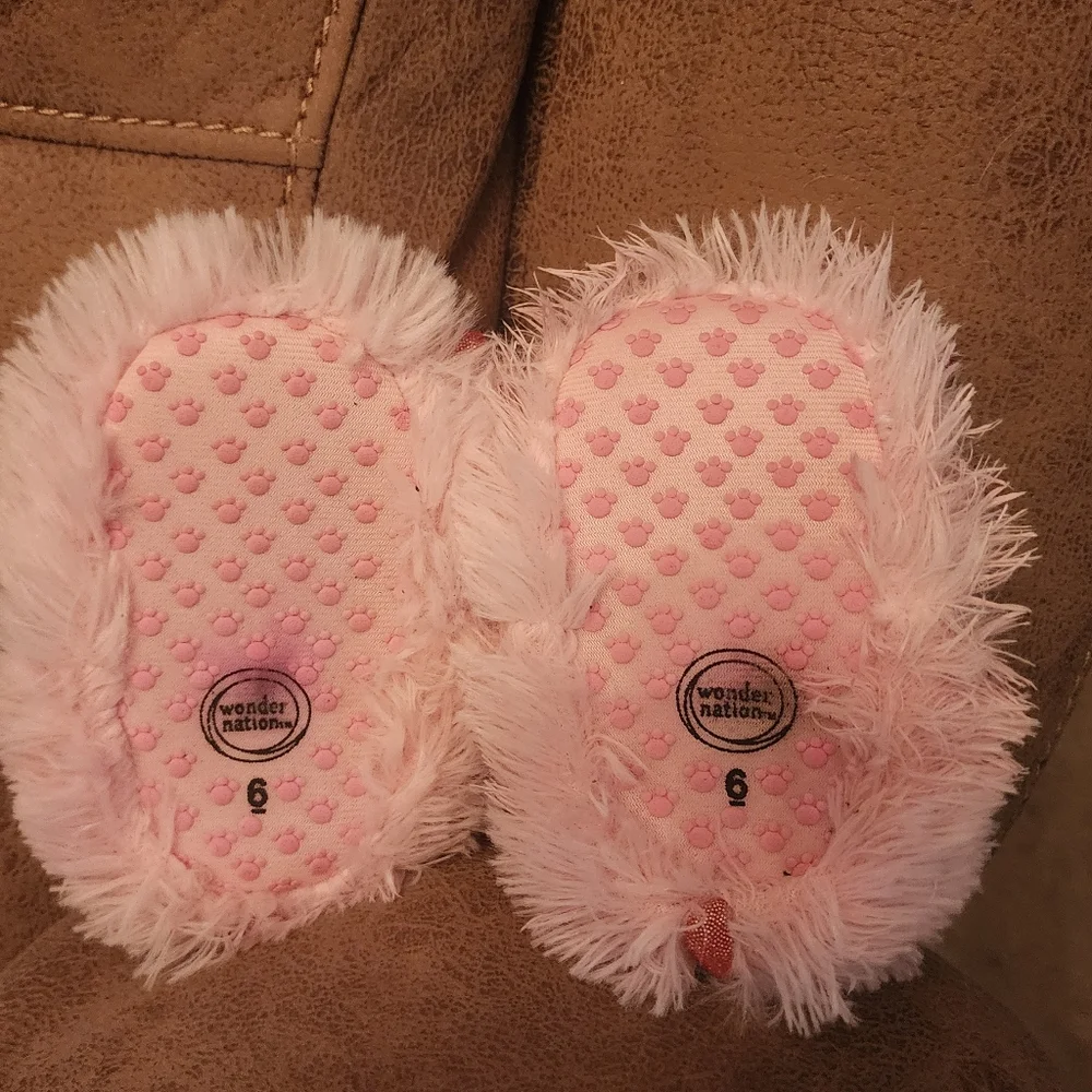 Wonder Nation Pink Furry Kids Slippers